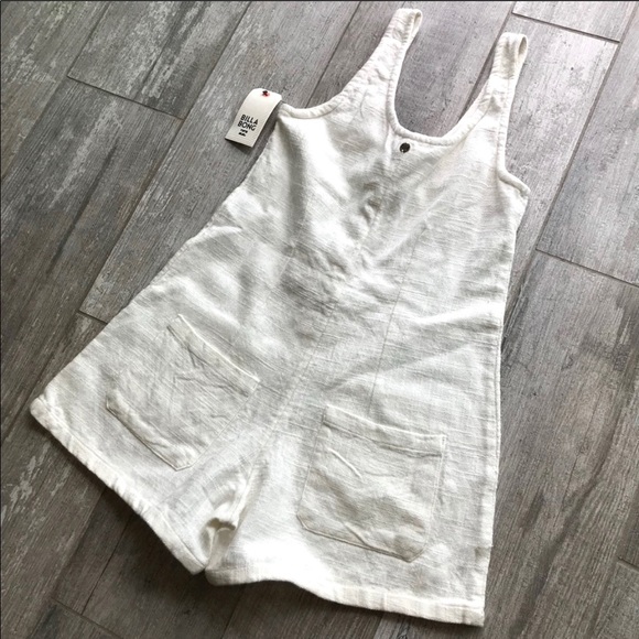 🔥🔥BILLABONG - LACE UP ROMPER🔥🔥 - Picture 7 of 8